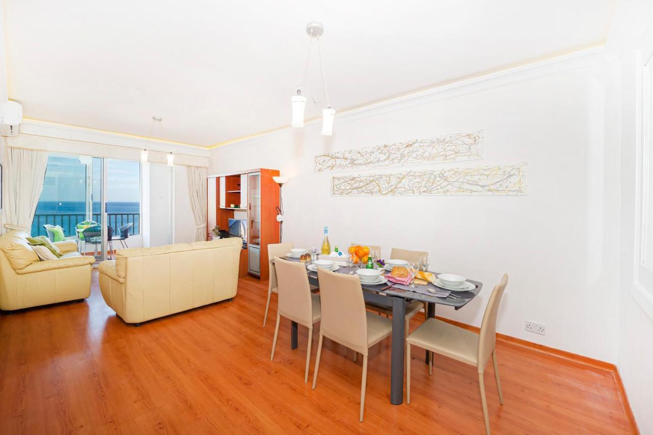 Spinola Bay Top Floor Seafront 3 Bedroom Apartment With Panoramic Sea Views - By Getawaysmalta Saint Julian's Εξωτερικό φωτογραφία