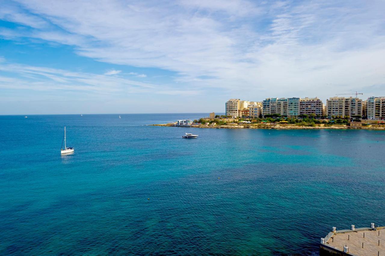 Spinola Bay Top Floor Seafront 3 Bedroom Apartment With Panoramic Sea Views - By Getawaysmalta Saint Julian's Εξωτερικό φωτογραφία