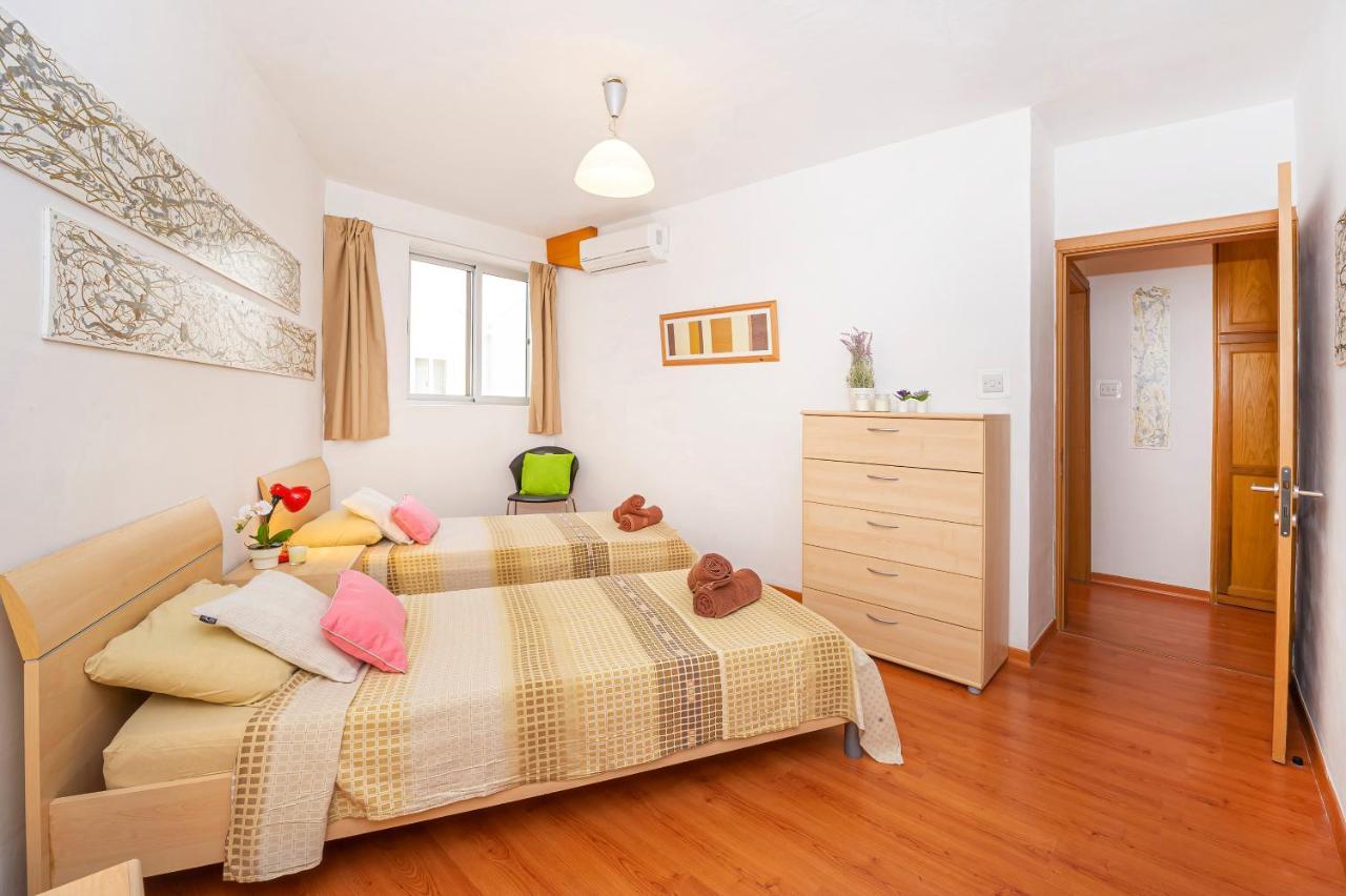 Spinola Bay Top Floor Seafront 3 Bedroom Apartment With Panoramic Sea Views - By Getawaysmalta Saint Julian's Εξωτερικό φωτογραφία