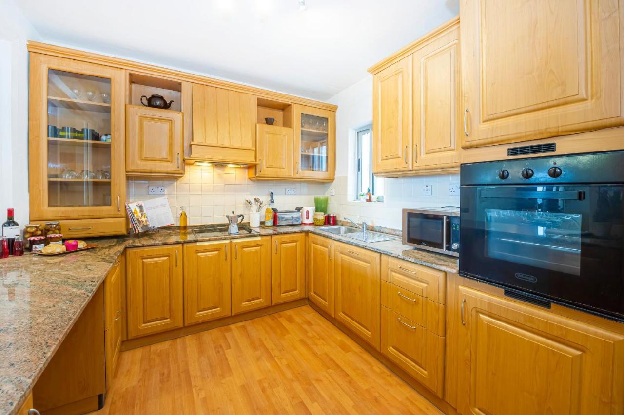 Spinola Bay Top Floor Seafront 3 Bedroom Apartment With Panoramic Sea Views - By Getawaysmalta Saint Julian's Εξωτερικό φωτογραφία
