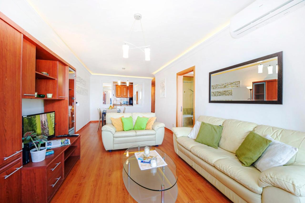 Spinola Bay Top Floor Seafront 3 Bedroom Apartment With Panoramic Sea Views - By Getawaysmalta Saint Julian's Εξωτερικό φωτογραφία