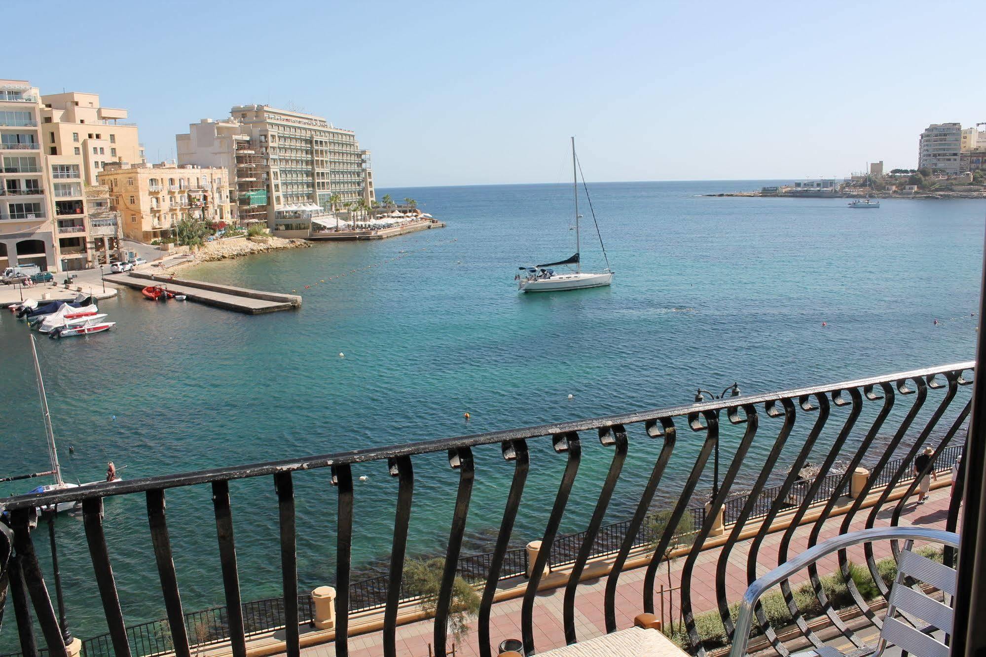 Spinola Bay Top Floor Seafront 3 Bedroom Apartment With Panoramic Sea Views - By Getawaysmalta Saint Julian's Εξωτερικό φωτογραφία
